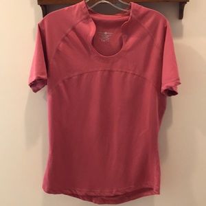 Lululemon Rose short sleeve Size 6